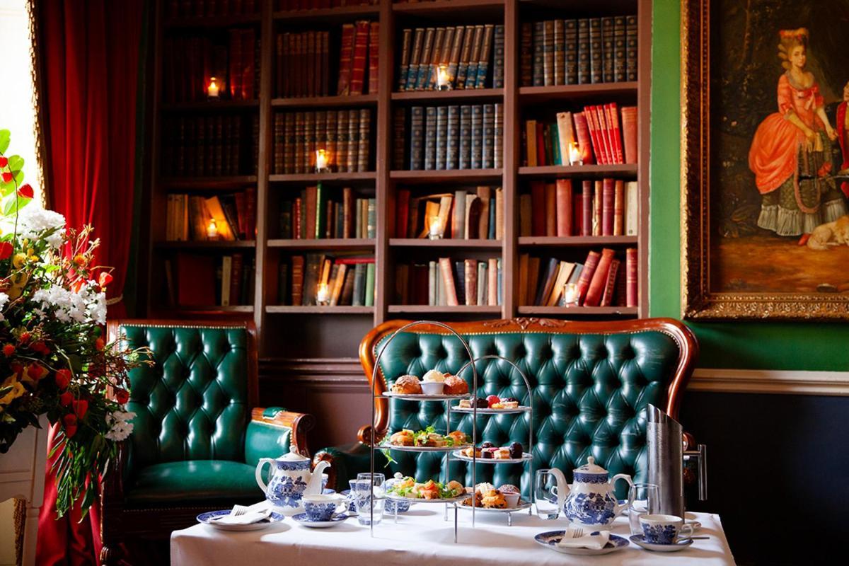 Greville Arms Hotel Mullingar Bagian luar foto